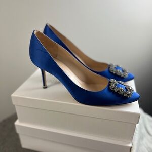 Manolo Blahnik Hangisi 40 Satin Blue Jewel Buckle Pumps